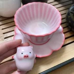 만화 세라믹 티컵 작은 돼지가 바닥 아래에서 거품을 뱉는 재미있는 찻잔 도자기 물컵 머그