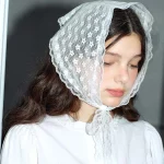 여성 프랑스어 컨트리 스타일 레이스 메쉬 삼각형 스카프 봄 여름 꽃 머리 스카프 우아한 Headwrap 보헤미안 헤어 액세서리 - 이미지 4