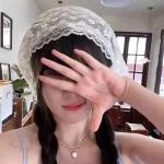 패션 레이스 삼각형 Headscarf 로맨틱 여름 흰색 짠 꽃 레이스 헤어 스카프 랩 여행 사진 머리띠 헤어 액세서리 - 이미지 5