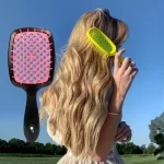 1/2pcs 세트 두피 마사지 빗 중공 빗 샴푸 마사지 브러시 목욕 헤어 세척 스프레이 병 살롱 미용 도구 - 이미지 2